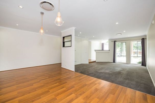 6 Pinehill Drive Rowville VIC - Photo 1