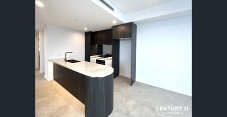 Stunning 28th Floor Apartment with Breathtaking Views - Photo 5