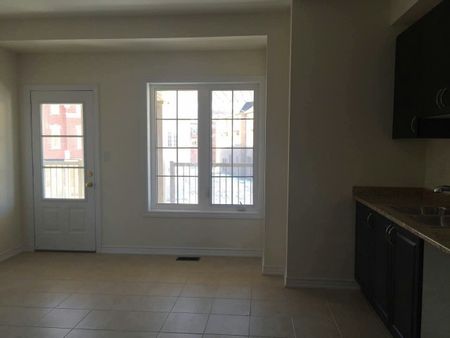 For Lease - 13 Telegraph Street, Brampton, Ontario - Photo 3