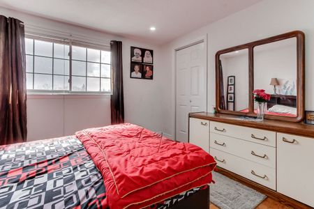 For Lease - 243 Centre Street, Brampton, Ontario - Photo 5