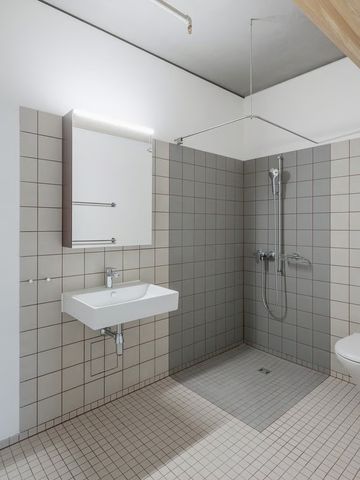4.5 Zimmer, 99 m², 16. Stock - Photo 2