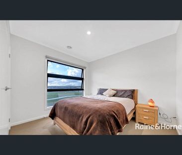 Low maintenance & Location - Photo 6