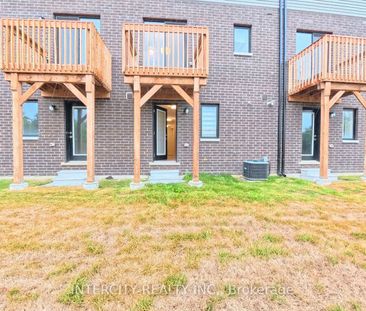 For Lease - 76 Fieldridge Crescent, Brampton, Ontario - Photo 3