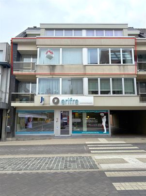 Instapklaar 2 slpk. appartement met garagebox in het centrum van Temse - Photo 1