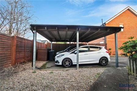 Norman Close, Epsom, Surrey, KT18 - Photo 5