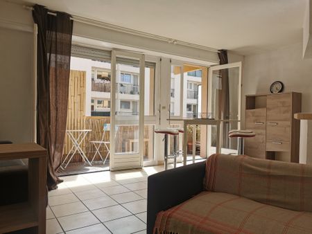 PAU CENTRE - T1 MEUBLE - Photo 2