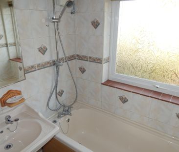 3 bedroom house to rent Hornbeam Close, Norwich, NR7 - Photo 5