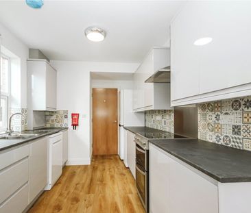 Edward Road, - Photo 3