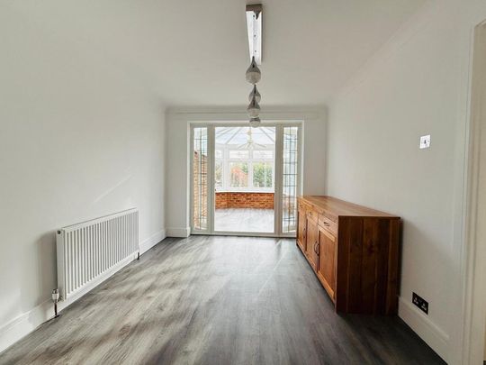 4 bedroom semi-detached house to rent - Photo 1