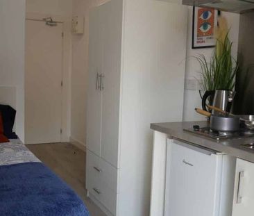 Gold Studio - Photo 6