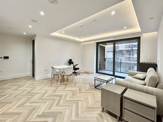 Brigade Mews, London - Photo 1