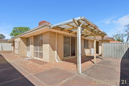 Freshly Renovated 3x1 - Photo 4