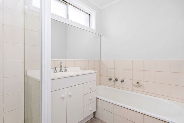 Comfortable Family Living - Photo 1