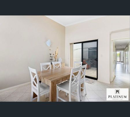 4/31 Carey Street, Bunbury, WA 6230 - Photo 2