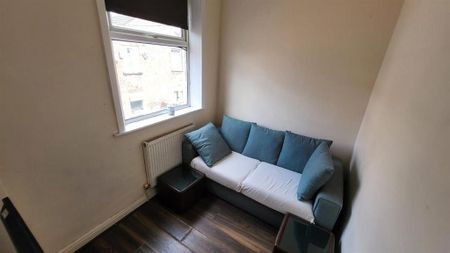 4 bedroom house to rent - Photo 3