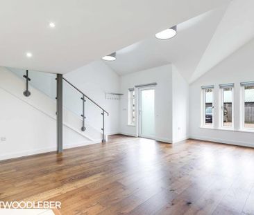 1 bedroom barn conversion to rent - Photo 1