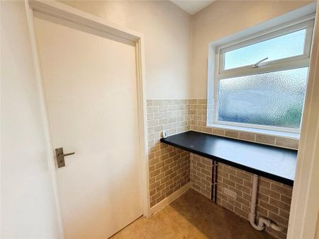 2 bedroom maisonette to rent - Photo 5