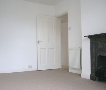 2 Bed Maisonette, Grove Close, SE23 - Photo 3