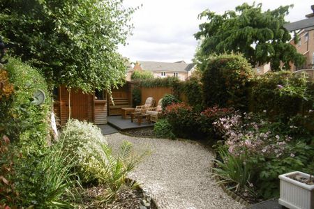 1 bedroom in a house share to rent - Photo 4
