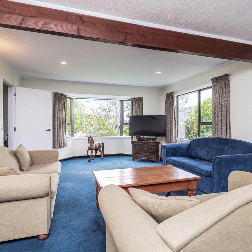 39 Thatcher Crescent, Crofton Downs - Photo 1