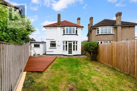 3 bedroom detached house to rent - Photo 2