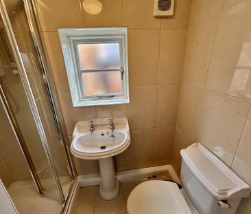 2 bedroom terraced house to rent - Photo 6