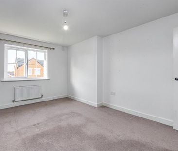 4 bedroom detached house to rent - Photo 4