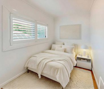 RENOVATED FAMILY HOME WITH MULTIPLE LIVING AREAS IN A PERFECT LOCATION - Photo 4