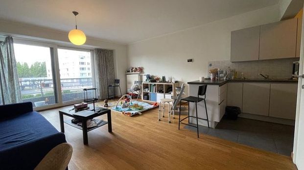 Appartement te huur - Photo 1