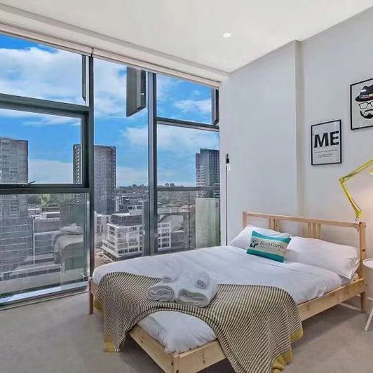 Luxury TWO BEDROOM Apartment with FURNISHED and CITY VIEW! - Photo 1