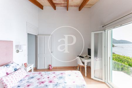 House for rent with direct access to the beach in Port Nou - Photo 5