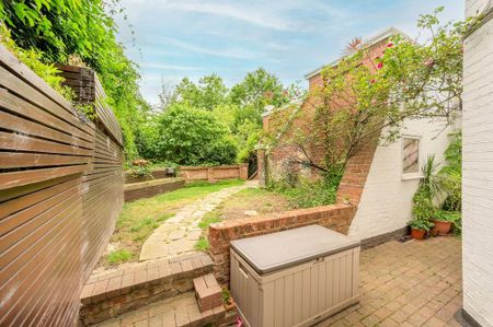 3 bedroom flat to rent - Photo 5