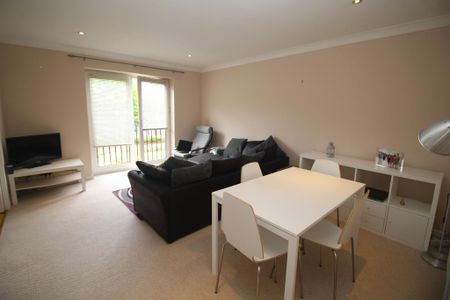 2 bedroom flat to rent - Photo 5