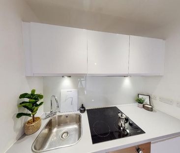 Studio to rent - Photo 1