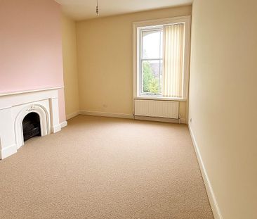 4 bedroom flat to rent - Photo 4