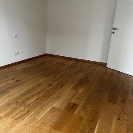 Barrierefreie 2-Zimmer-Wohnung mit Balkon – Zentrale Lage ! - Photo 1