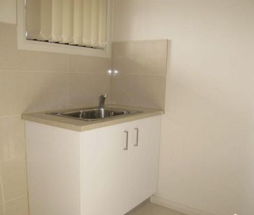 IDEAL LOCATION! - Photo 6