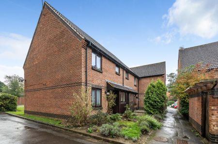 Weybrook Drive, Guildford - 1 bedroomProperty for lettings - Seymours - Photo 3