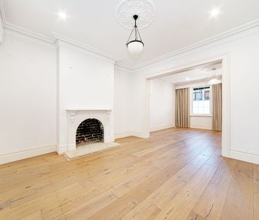 Stunning 6.3m Wide Terrace of Grand Proportions - Photo 2