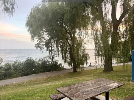 For Lease - 11 Thirty Fifth Street, Toronto, Ontario - Photo 2