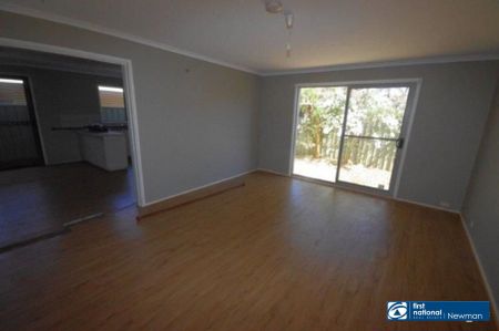 4 BEDROOMS IN CUL DE SAC - Photo 2