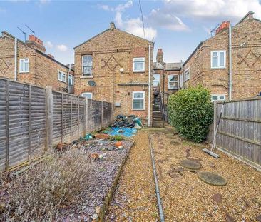 Sketty Road, Enfield, EN1 - Photo 1