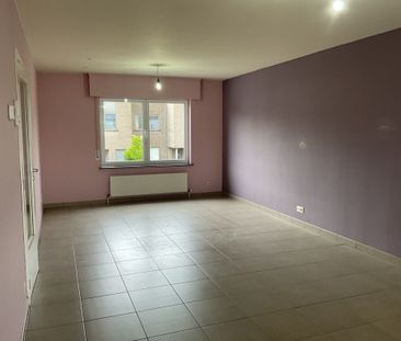 - Belsele – Appartement met 2 slaapkamers en garage - Photo 4