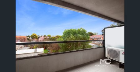 WELL APPOINTED ONE BEDROOM APARTMENT WITH BALCONY - Photo 5