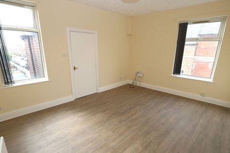 Tottington Road, Elton - Photo 2