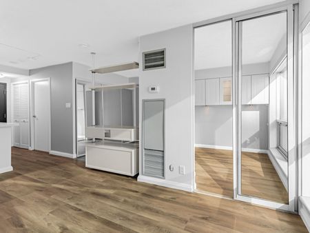 For Lease - 10 Queens Quay Unit# 709, Toronto, Ontario - Photo 3