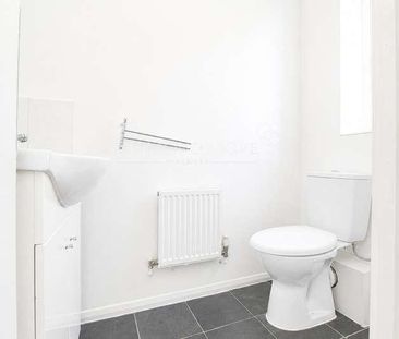 Molyns Mews, Slough, SL1 - Photo 5