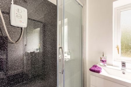 6 Bed Terraced House, The Crescent, BN2 - Photo 5