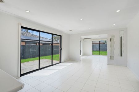 Grand Living on Belvedere Drive - Photo 3