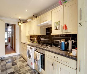 1 bedroom bedsit to rent - Photo 1